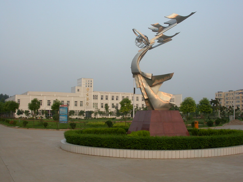 不锈钢雕塑工艺郑州雕塑厂家(图1)